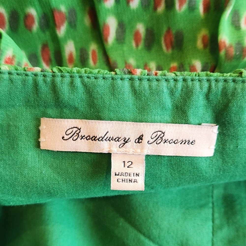 Broadway & Broome Green Geometric Print Strapless Mini Dress - Size 12 - Picture 2 of 9